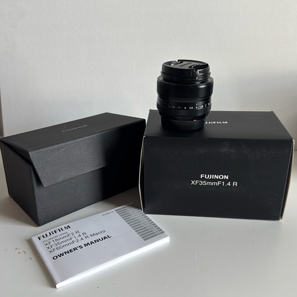 Fujifilm Other - Fujifilm XF 35mm 1.4 R Lens, barely used